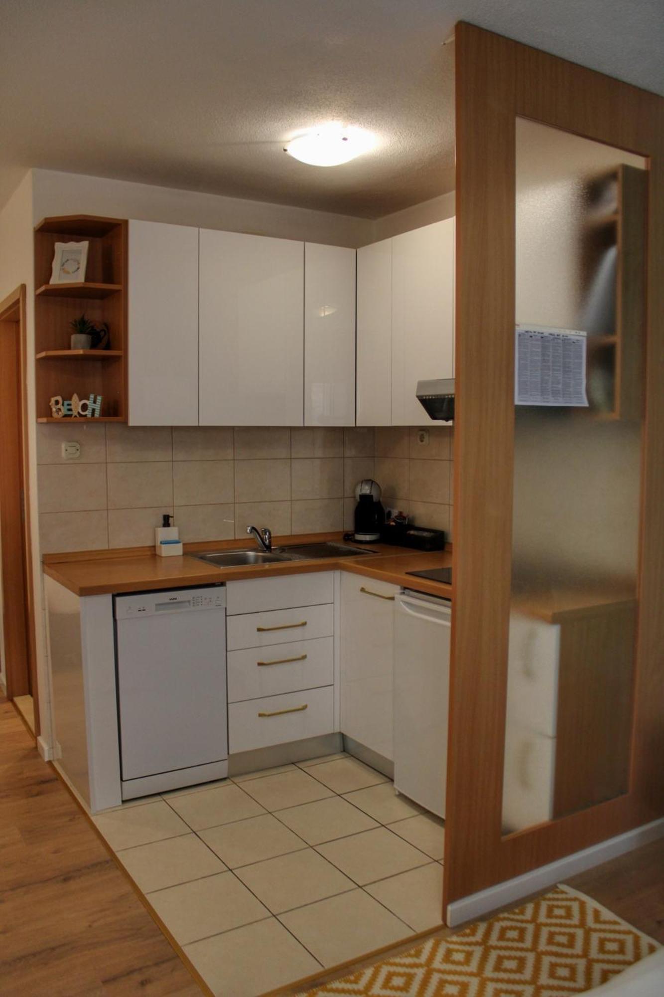 Studio Laura-Spacious Studio On The Main Beach Makarska Exterior foto