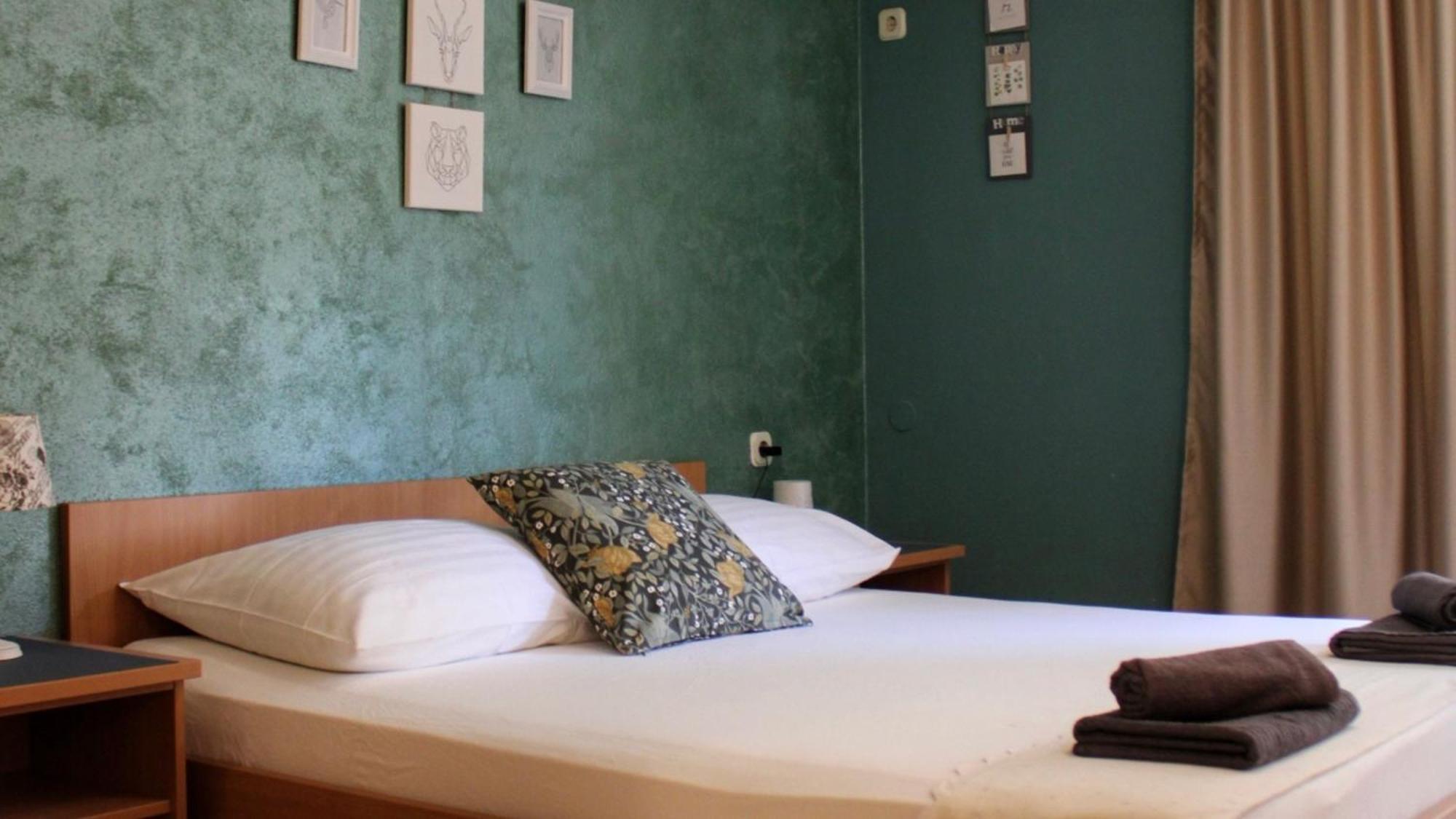 Studio Laura-Spacious Studio On The Main Beach Makarska Exterior foto